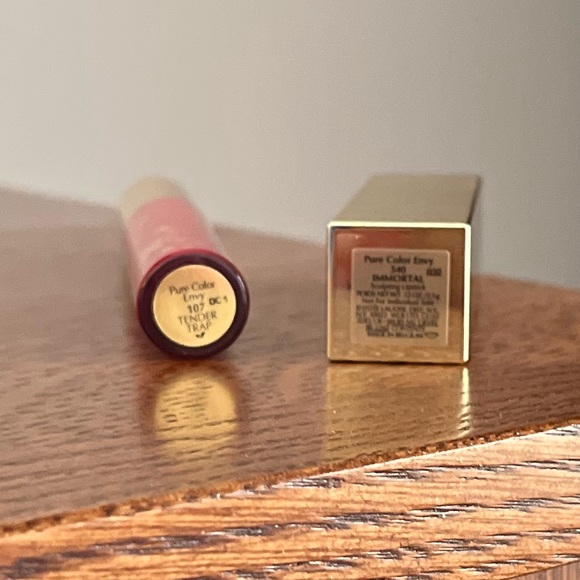 Ester Lauder Immortal Lipstick, Tender Trap Lip Gloss, Red lip liner (set of 3) - Picture 2 of 3